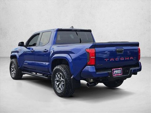 Used 2025 Toyota Tacoma SR5 AWD/4WD image 7