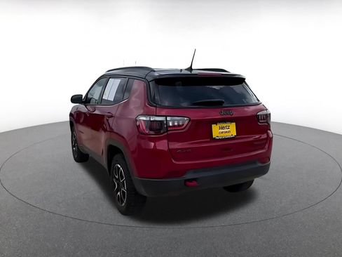 Used 2025 Jeep Compass Trailhawk AWD/4WD image 8