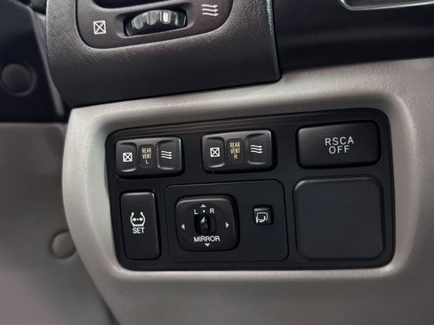 Used 2006 Lexus LX 470 4WD image 18