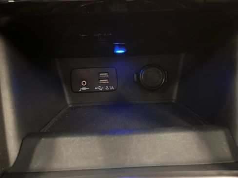 Certified 2024 Subaru Forester Limited image 24