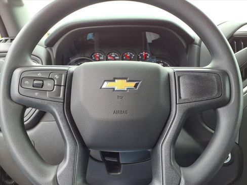 Used 2026 Chevrolet Silverado 1500 Custom image 13