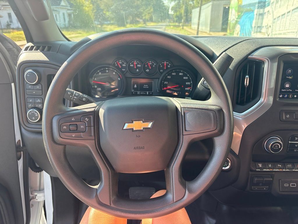 Used 2025 Chevrolet Silverado 3500 W/T AWD/4WD image 13