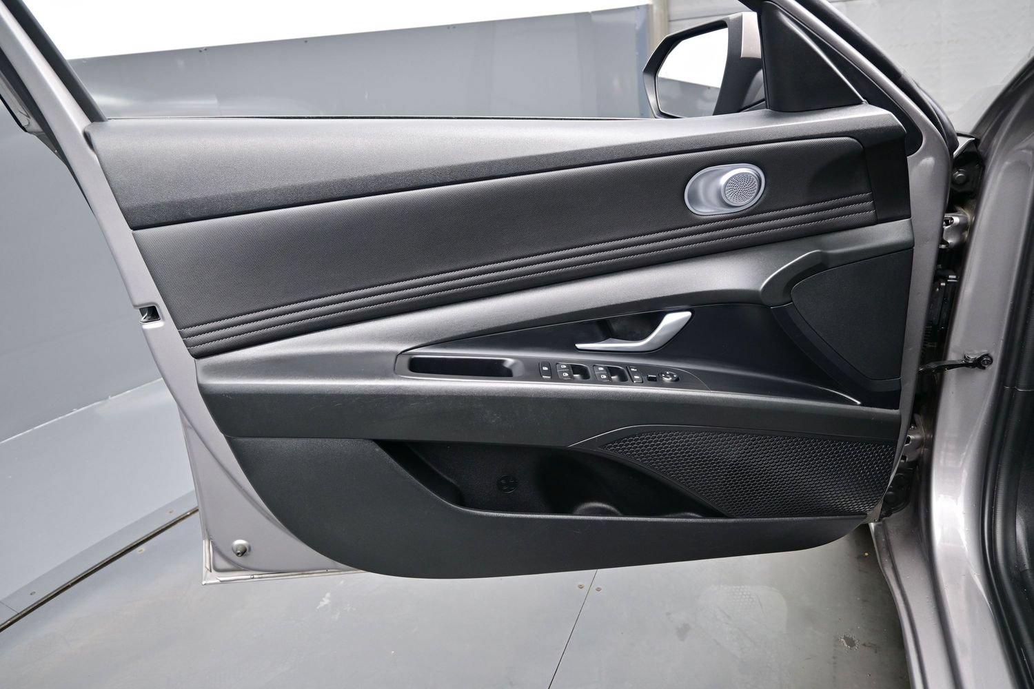 Certified 2023 Hyundai Elantra SEL w/ Convenience Package FWD image 9
