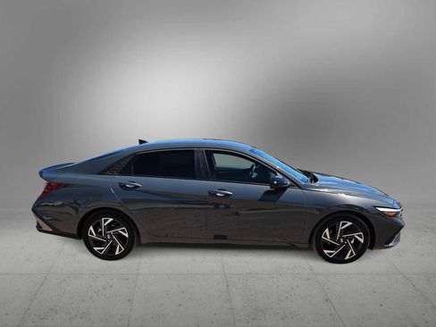 New 2025 Hyundai Elantra Sport FWD image 9