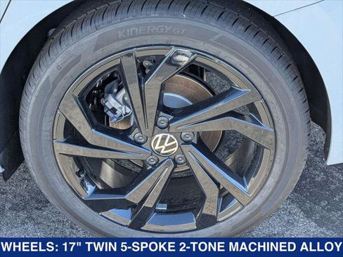 New 2025 Volkswagen Jetta SE image 9