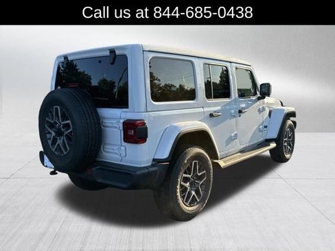 New 2026 Jeep Wrangler Unlimited Sahara AWD/4WD image 5