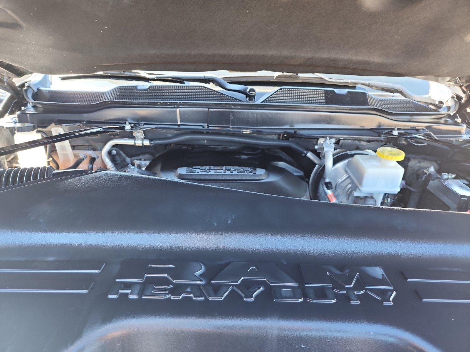Used 2024 RAM 2500 Tradesman w/ Protection Group AWD/4WD image 9