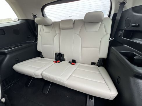 Used 2022 Kia Telluride SX w/ SX Prestige Package image 26