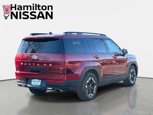 Used 2024 Hyundai Santa Fe SEL image 2