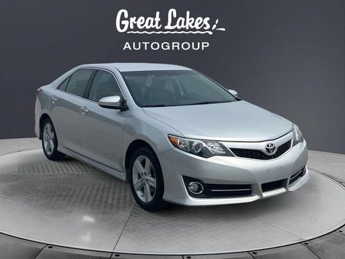 Used 2012 Toyota Camry SE FWD image 7