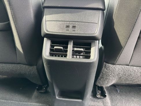 Used 2025 Chevrolet Equinox LT FWD image 22