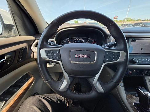 Used 2019 GMC Acadia Denali w/ Technology Package AWD/4WD image 35