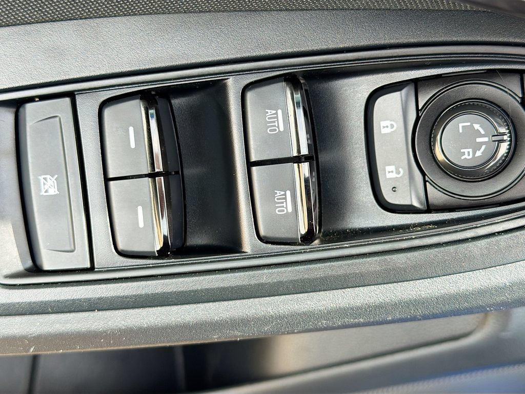 Used 2024 Subaru WRX AWD/4WD image 17