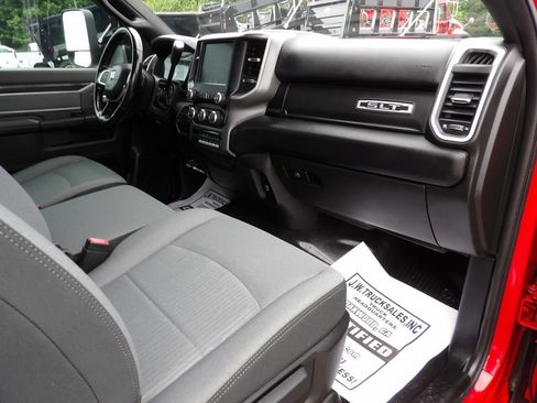 Used 2022 RAM 5500 SLT w/ Quick Order Package 2YG SLT AWD/4WD image 31