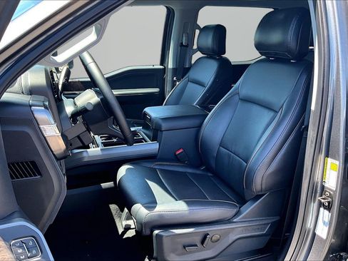 Used 2025 Ford F250 Lariat w/ Lariat Ultimate Package AWD/4WD image 16