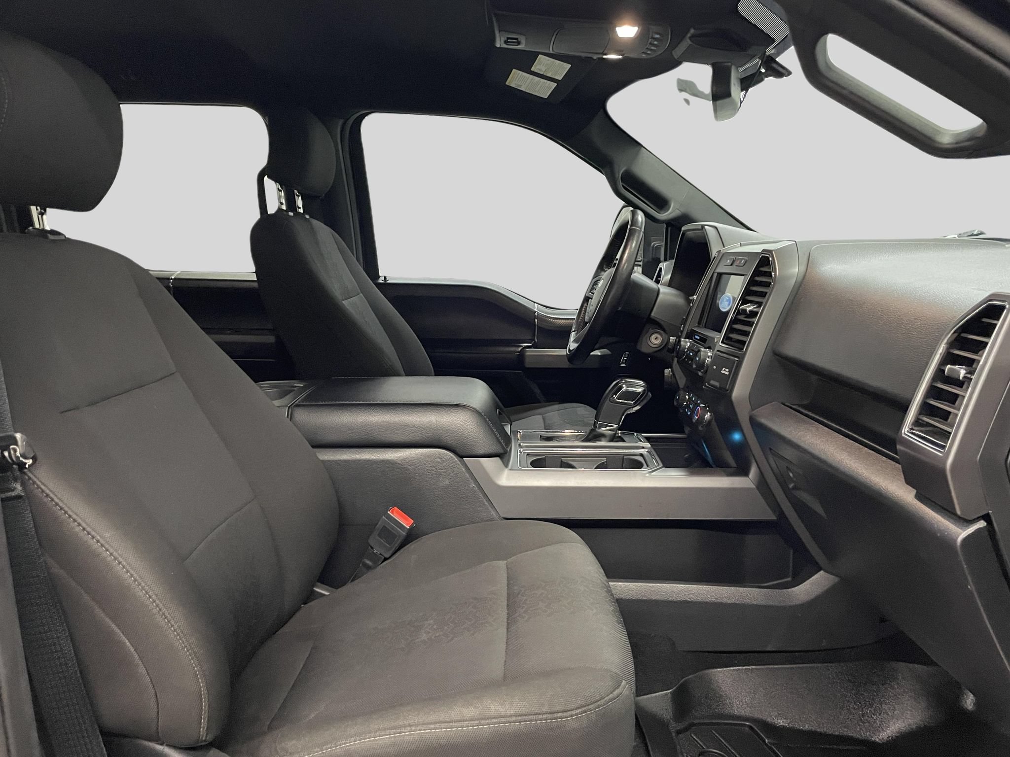 Used 2019 Ford F150 XLT w/ Equipment Group 302A Luxury AWD/4WD image 10