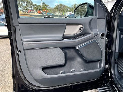 Used 2025 Ford Expedition Active image 26