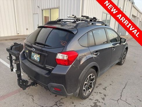 Used 2016 Subaru Crosstrek 2.0i Limited w/ Popular Package #1 image 2