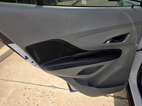 Used 2016 Buick Encore FWD image 22
