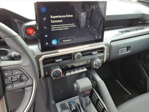 Used 2024 Toyota Tacoma TRD Sport image 24