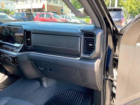 Used 2023 Chevrolet Silverado 1500 LT AWD/4WD image 13