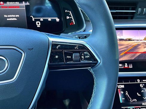 Used 2025 Audi A6 Premium Plus w/ Premium Plus Package image 25