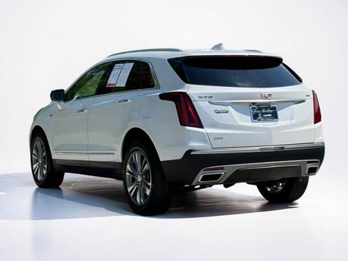 Certified 2025 Cadillac XT5 Premium Luxury AWD/4WD image 7