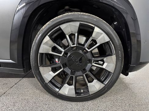 Used 2023 BMW XM AWD/4WD image 6