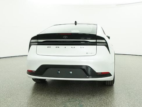 New 2026 Toyota Prius Plug-In Hybrid FWD image 33
