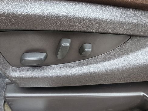 Used 2016 Chevrolet Silverado 2500 High Country w/ Duramax Plus Package image 22