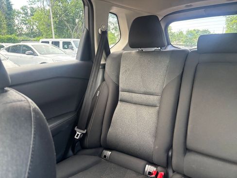 Used 2025 Nissan Rogue SV FWD image 41