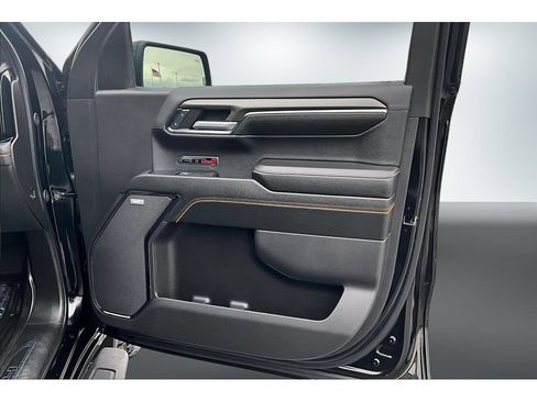 Used 2024 GMC Sierra 1500 AT4 w/ Technology Package AWD/4WD image 24