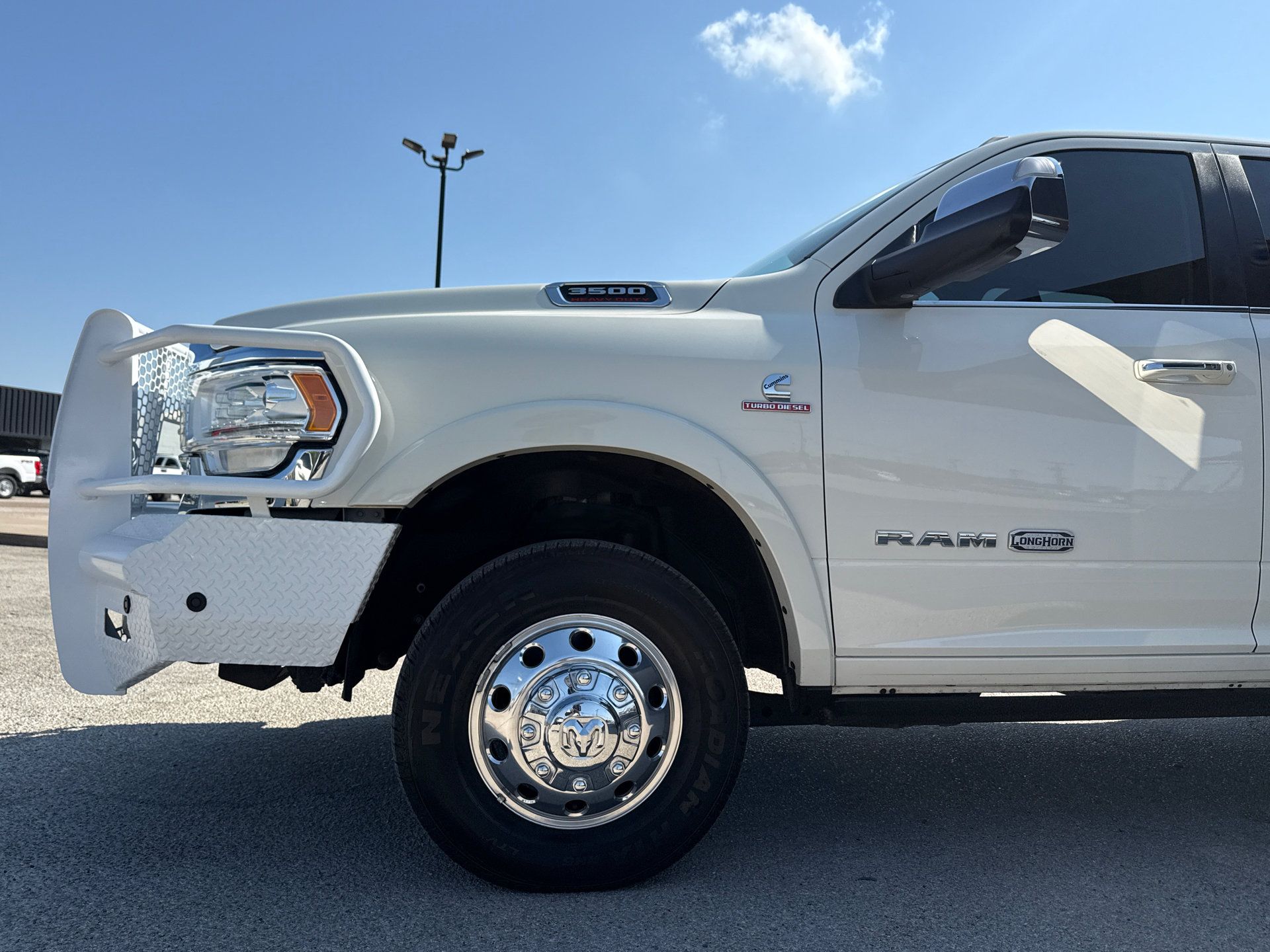 Used 2022 RAM 3500 Limited AWD/4WD image 5