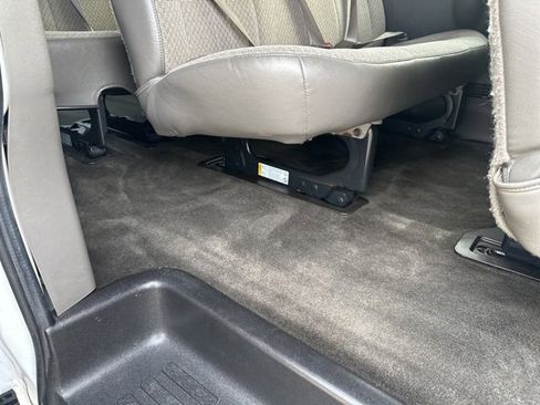 Used 2019 Chevrolet Express 3500 LT w/ LT Preferred Equipment Group image 10