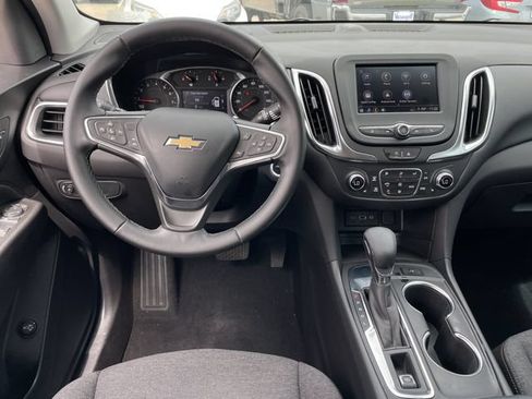 Used 2024 Chevrolet Equinox LT FWD image 11