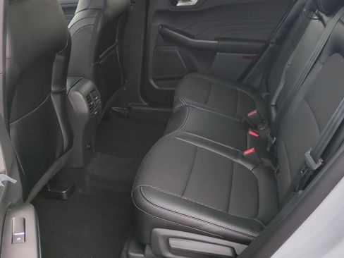 New 2026 Ford Escape SE image 17
