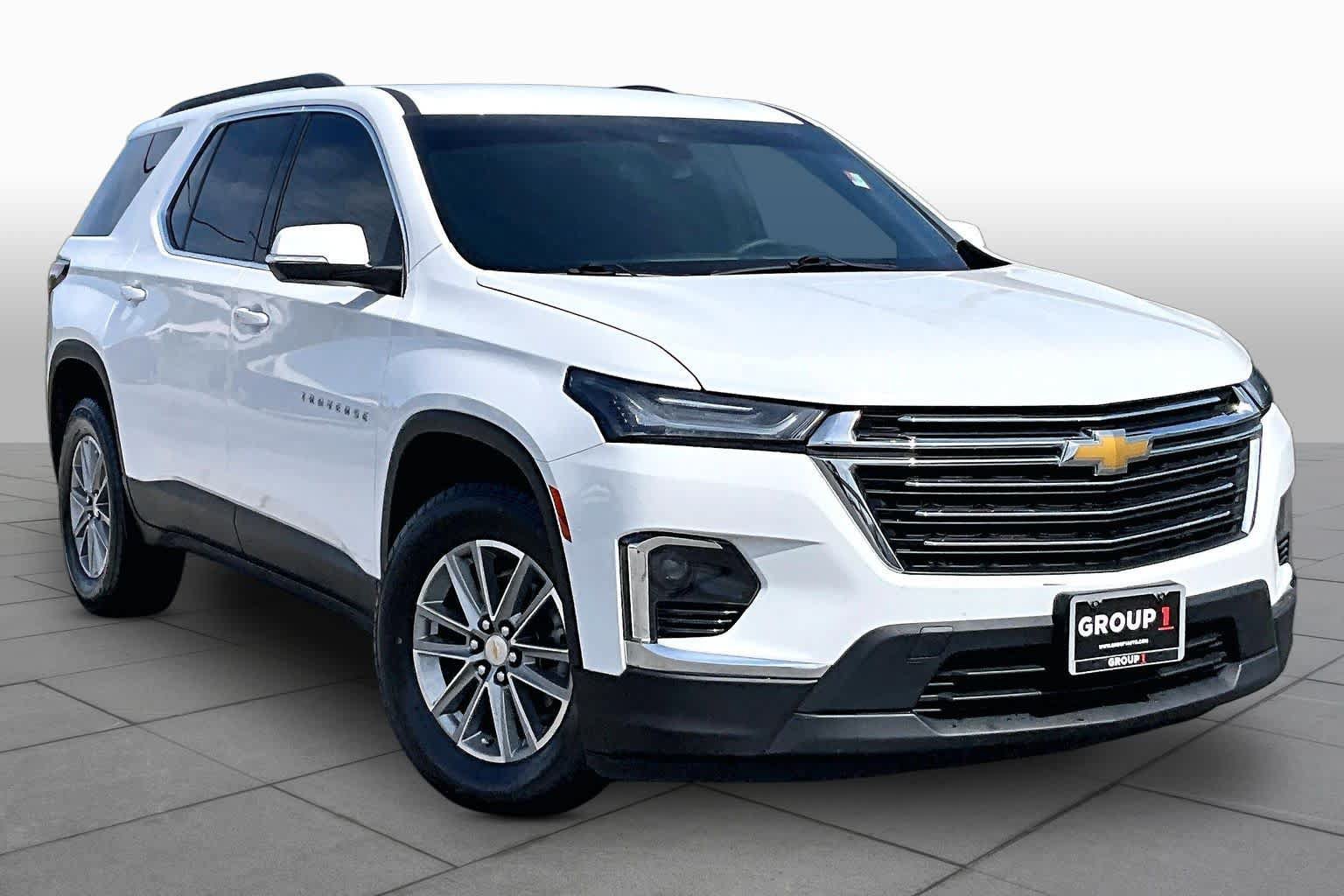 Used 2023 Chevrolet Traverse LT FWD image 4