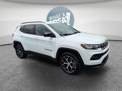 Used 2024 Jeep Compass Latitude