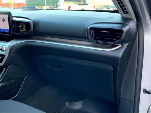 Used 2022 Ford Explorer XLT image 40