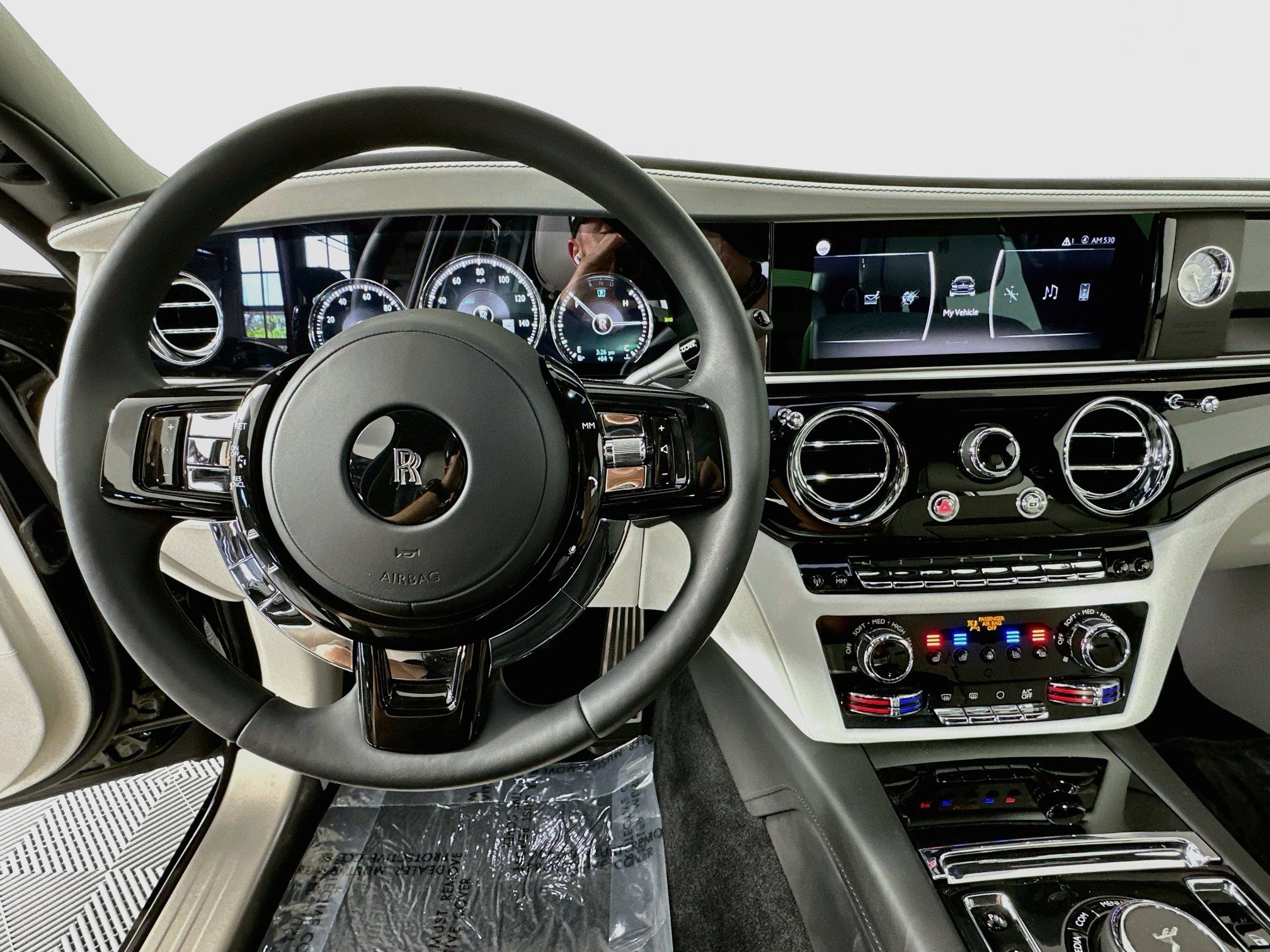 Certified 2022 Rolls-Royce Ghost AWD/4WD image 12