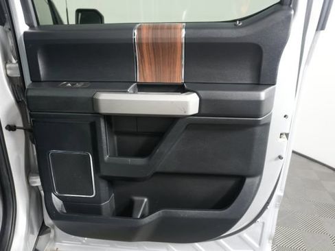 Used 2017 Ford F150 Lariat w/ Equipment Group 502A Luxury AWD/4WD image 37