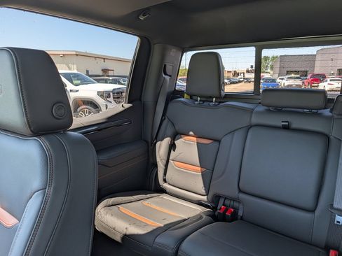 New 2026 GMC Sierra 1500 AT4 w/ AT4 Premium Package AWD/4WD image 12