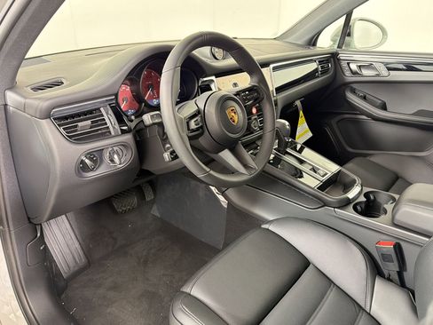 New 2026 Porsche Macan S AWD/4WD image 4