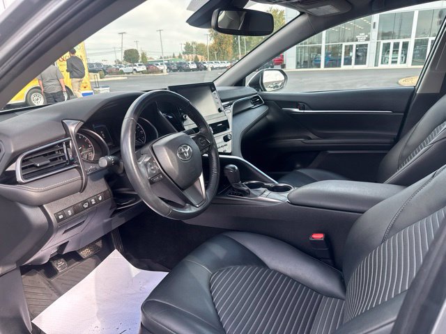 Used 2024 Toyota Camry SE w/ Cold Weather Package FWD image 15