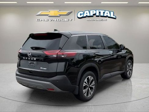 Used 2023 Nissan Rogue SV AWD/4WD image 5