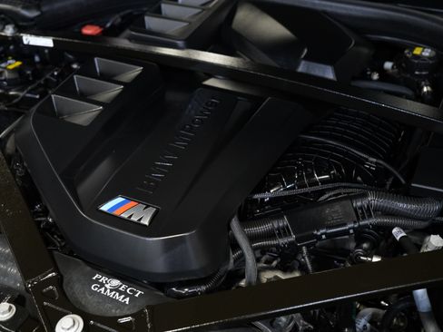 Used 2023 BMW M4 xDrive Competition AWD/4WD image 48
