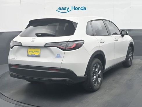 New 2026 Honda HR-V LX image 7