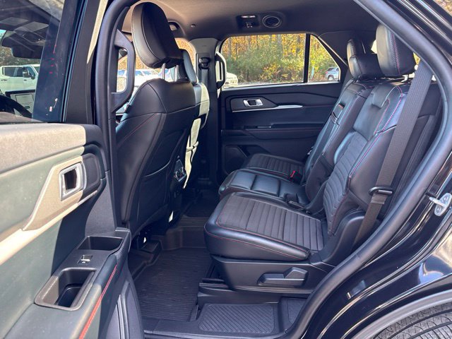 Used 2026 Ford Explorer ST-Line w/ ST-Line Street Pack AWD/4WD image 15