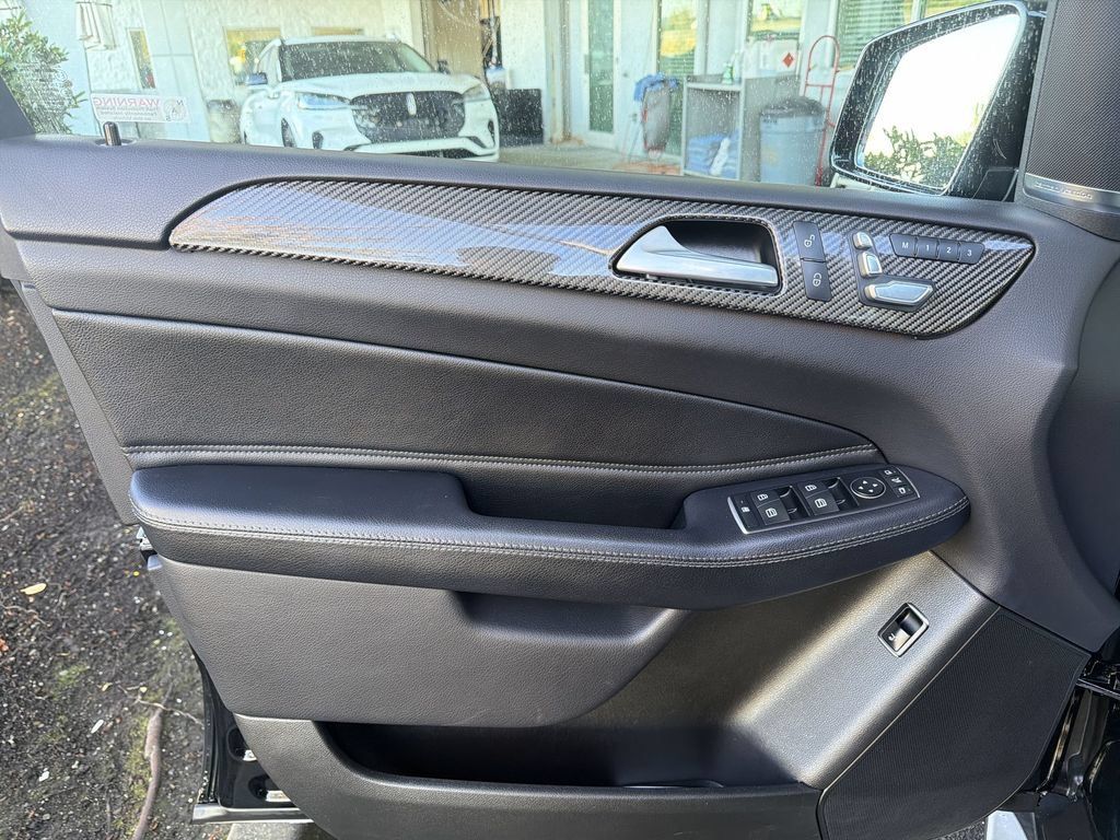 Used 2017 Mercedes-Benz GLE 43 AMG 4MATIC image 22
