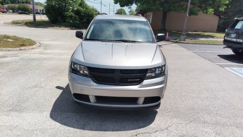 Used 2018 Dodge Journey SE w/ Blacktop Package FWD image 8